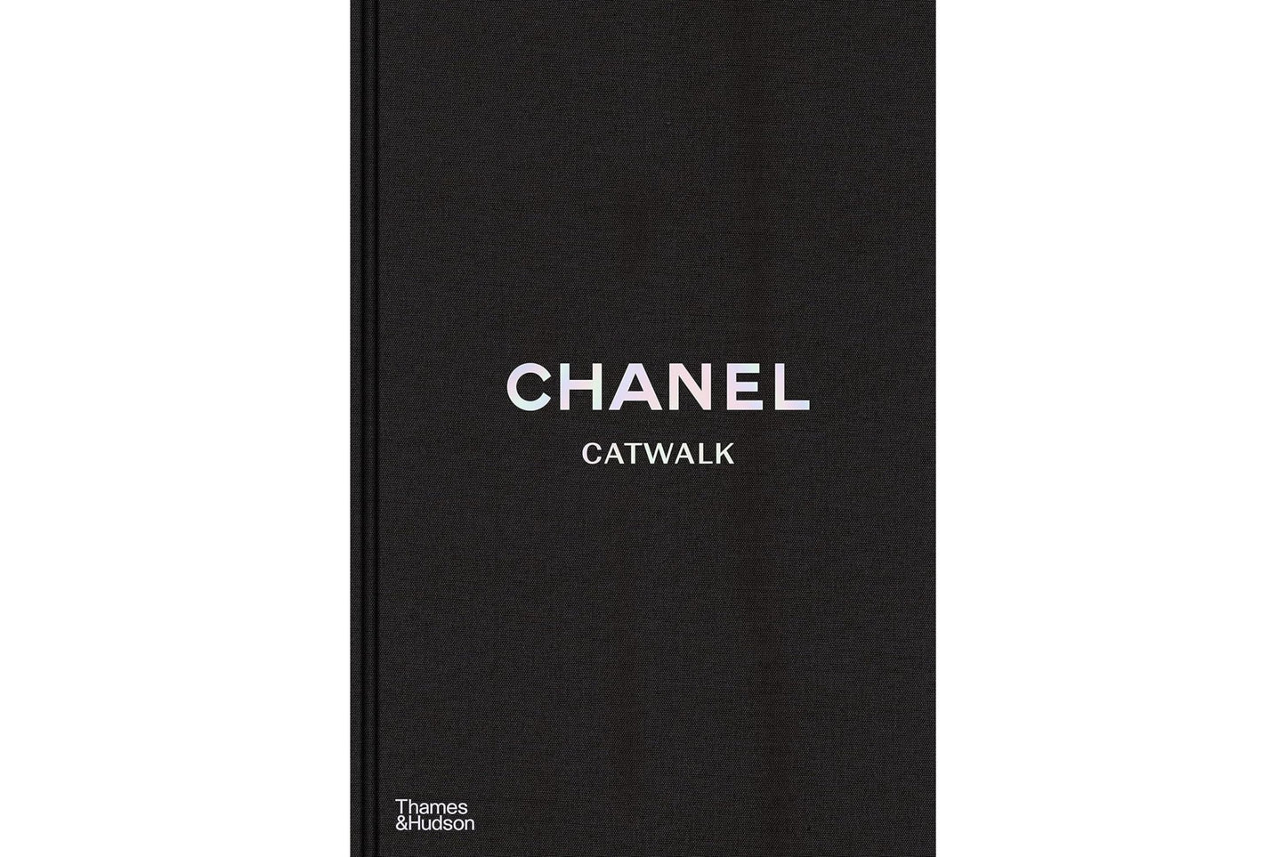 CHANEL Catwalk Book